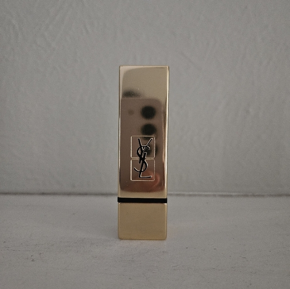 New And Never Used YSL Discontinued Rouge Pur Couture Lipstick- Shade 1 - Picture 3 of 6